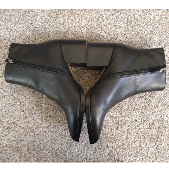 Linea Paolo Viva Black Leather Ankle Booties | Size 8.5 - Picture 5 of 16